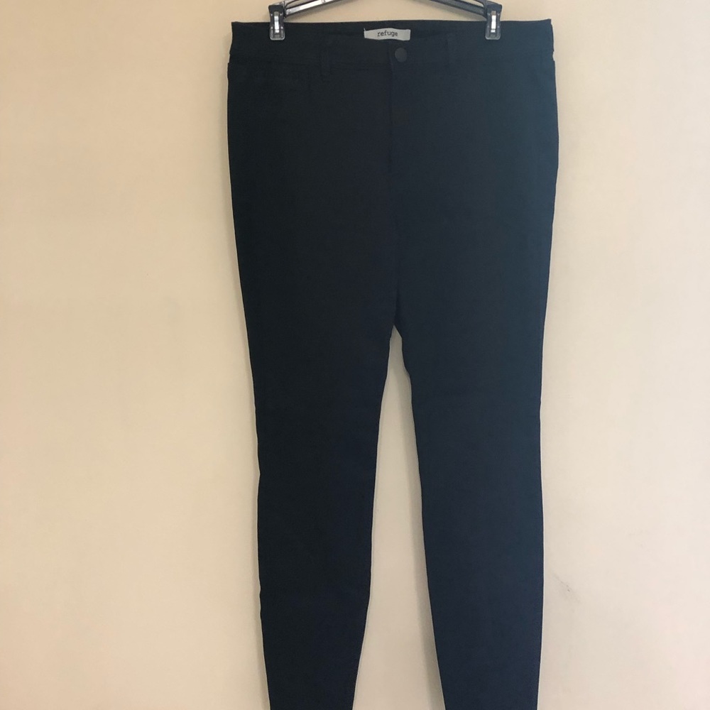 Black Boyfriend Cut Jeggings